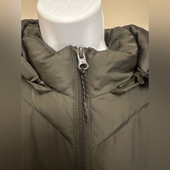 Collins Flattering Basic Jacket - Picture 3 of 8